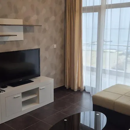 East Marina View Apartman