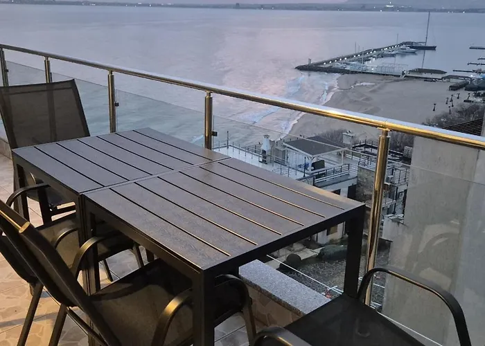 East Marina View Apartment Sweti Wlas