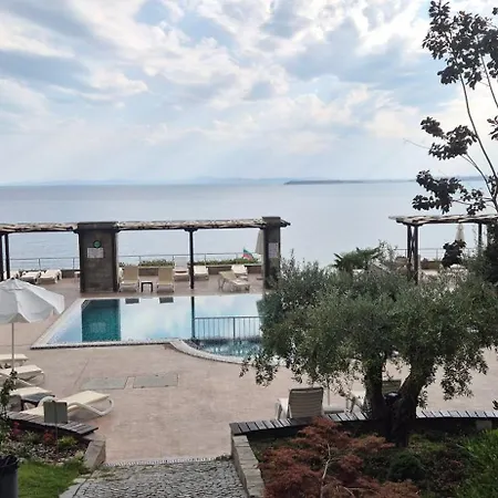 East Marina View Апартамент